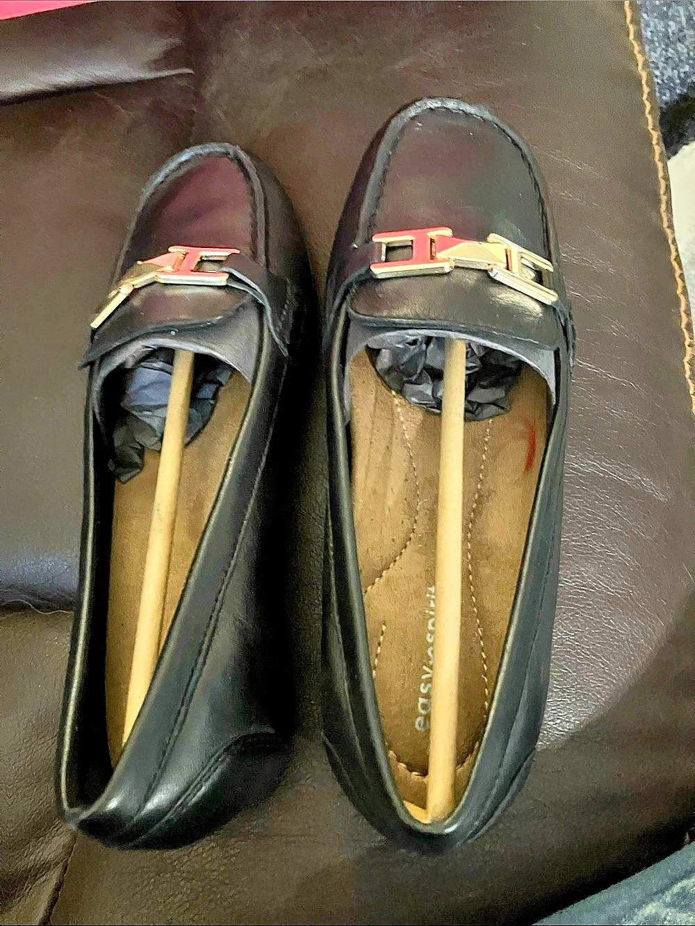 Skechers GOwalk Sandals Black Gold Hardware Sandals Like New